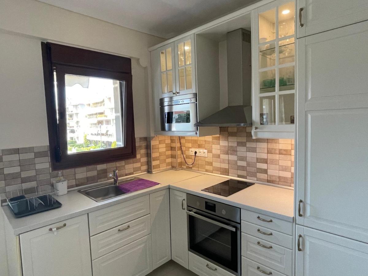 Peraía Luxury And Sunny Apartment 250 Mts From The Beach!! מראה חיצוני תמונה