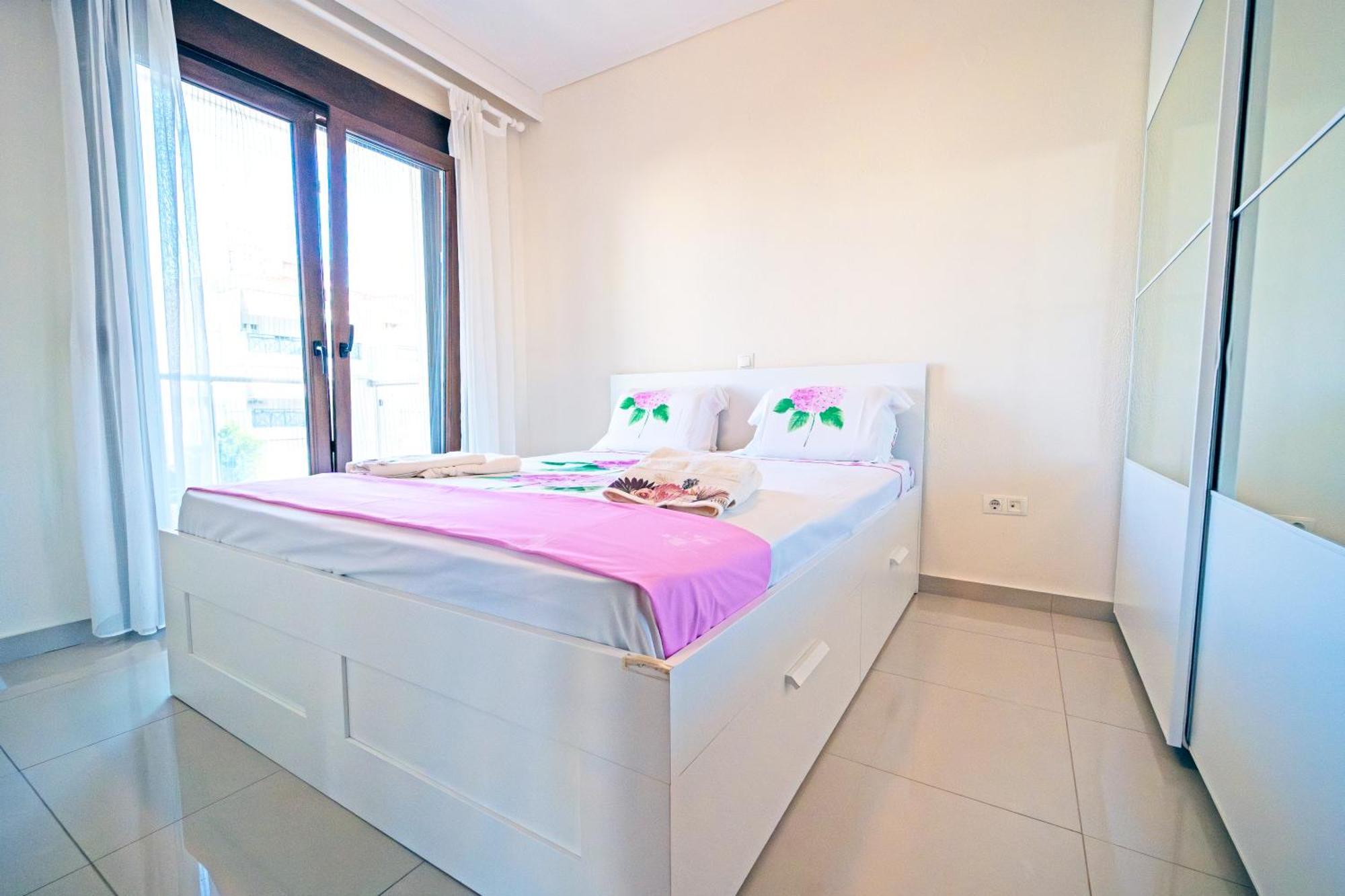 Peraía Luxury And Sunny Apartment 250 Mts From The Beach!! מראה חיצוני תמונה