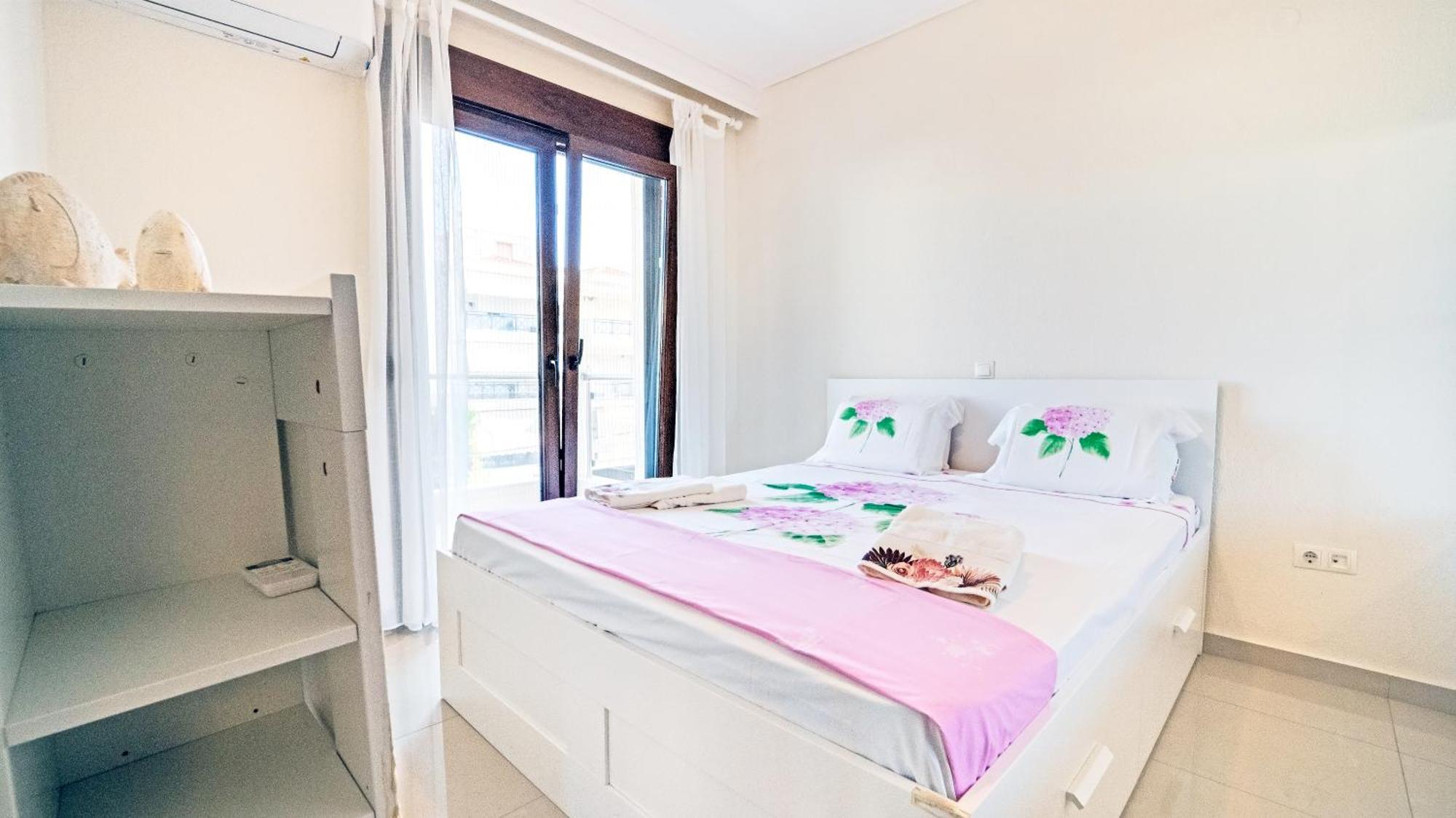 Peraía Luxury And Sunny Apartment 250 Mts From The Beach!! מראה חיצוני תמונה